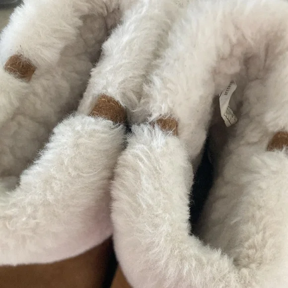 UGG Koolaburra Boots Size 12 - Picture 2 of 6